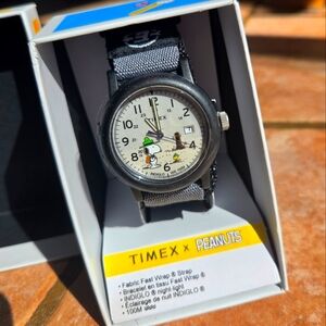 TimexTimex Expedition® x Peanuts Beagle Scout Fast Wrap Strap Watch